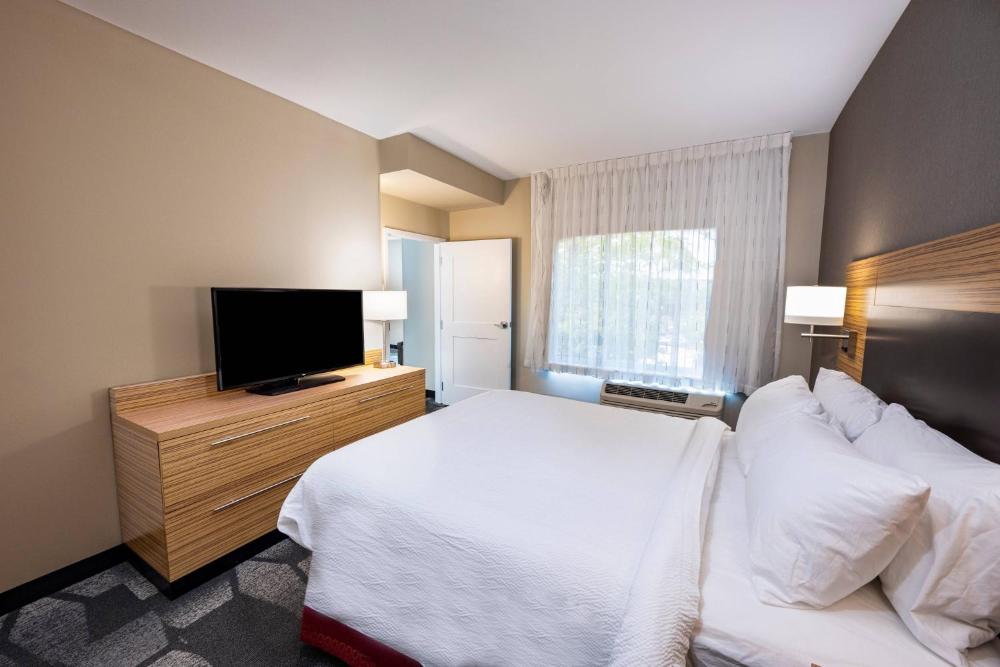 One-Bedroom Queen Suite with Sofa Bed interior